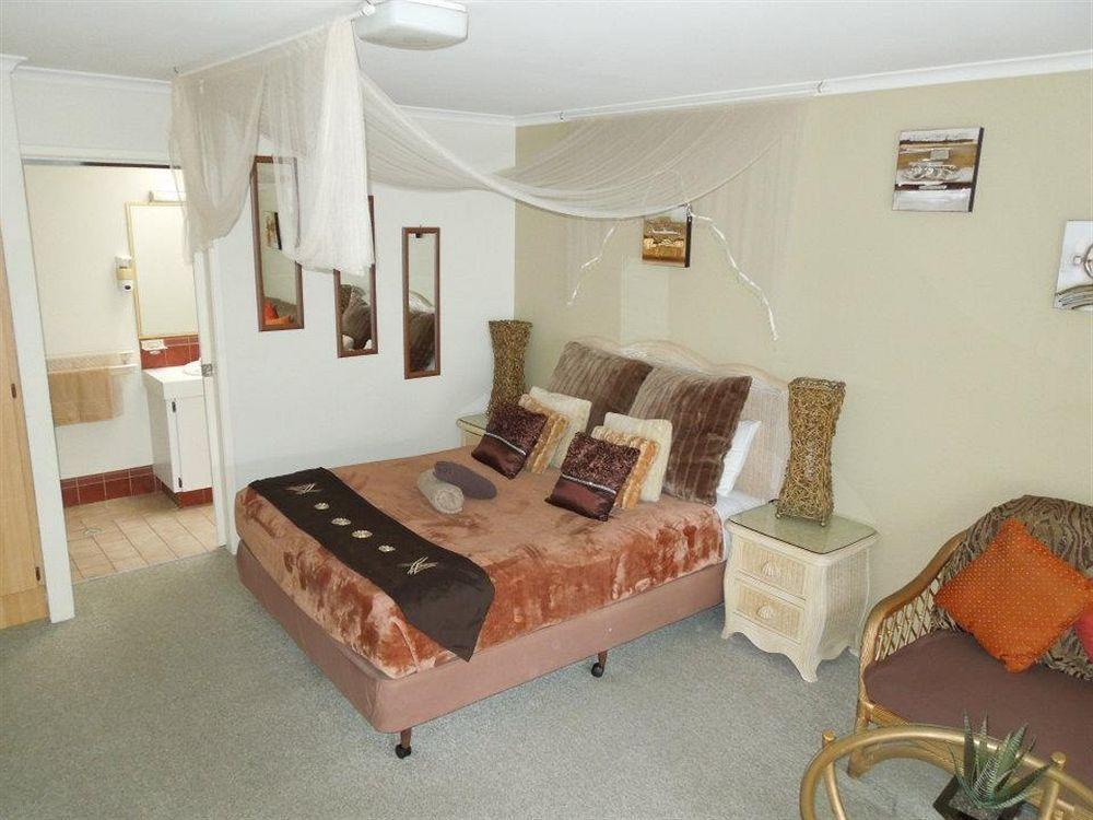 Maroochydore Beach Motel Экстерьер фото