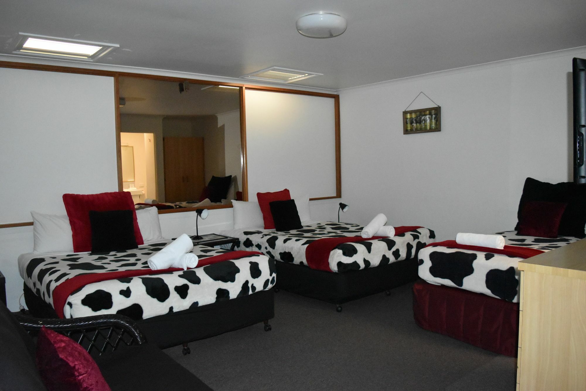 Maroochydore Beach Motel Экстерьер фото