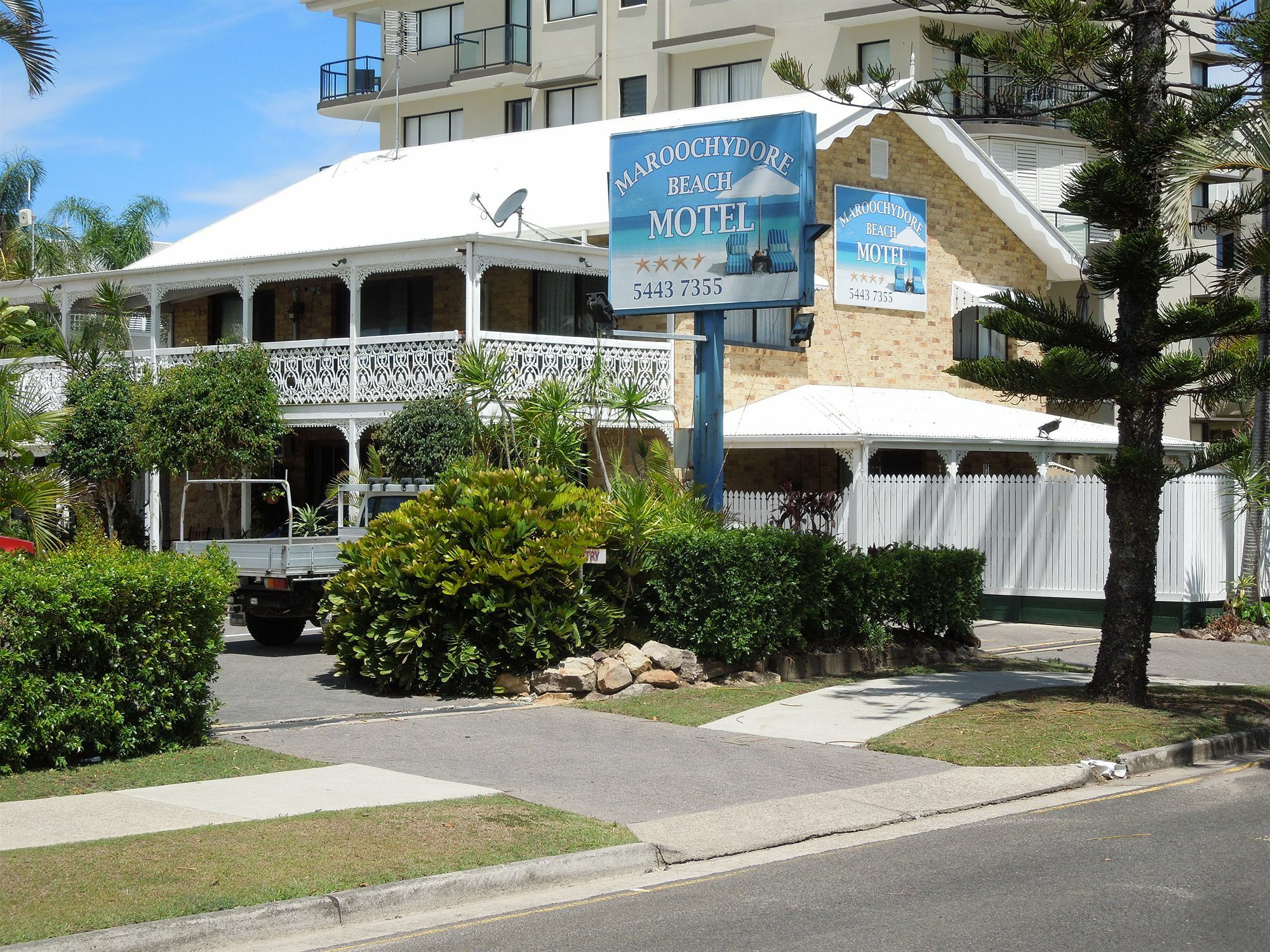 Maroochydore Beach Motel Экстерьер фото